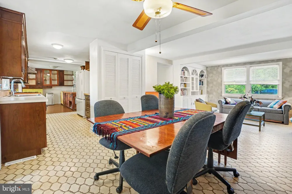 555 STUDEBAKER LANE New Oxford, PA 17350