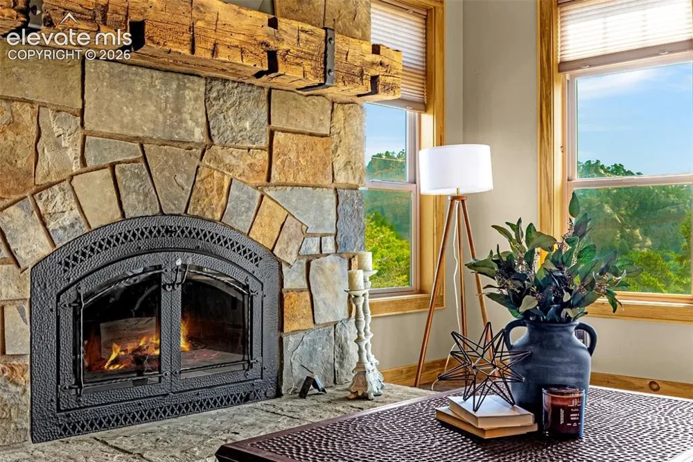 5596 Osage Way Larkspur, CO 80118