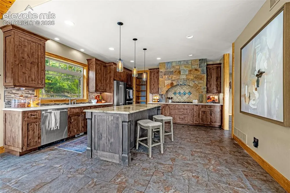 5596 Osage Way Larkspur, CO 80118