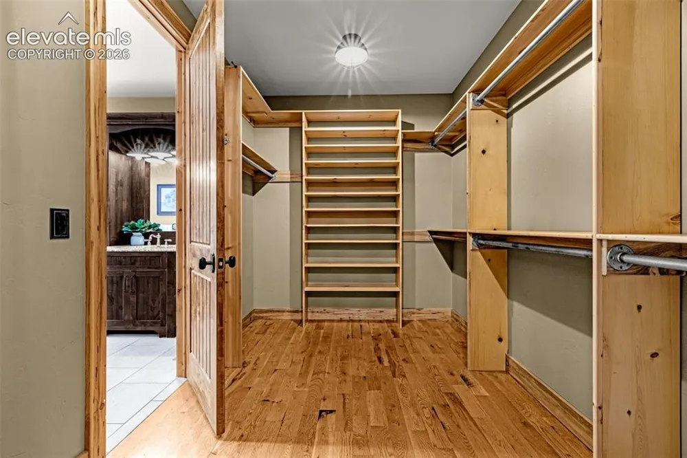5596 Osage Way Larkspur, CO 80118