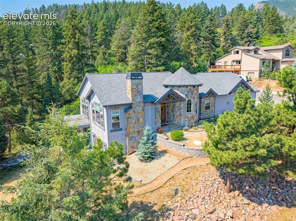 5596 Osage Way Larkspur, CO 80118