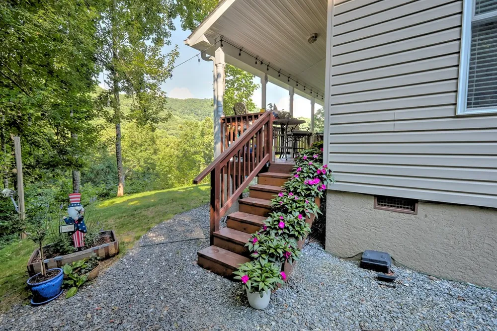 Pigeon Creek Bryson City, NC 28713