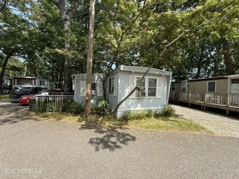15 Pinewood Trail