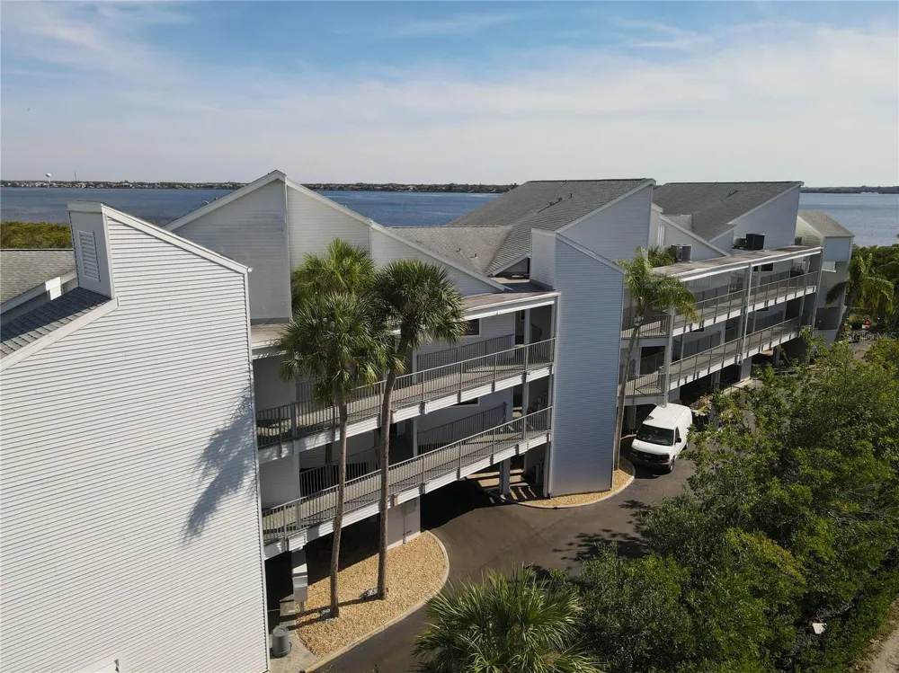 515 LEFFINGWELL AVENUE #116 Ellenton, FL 34222