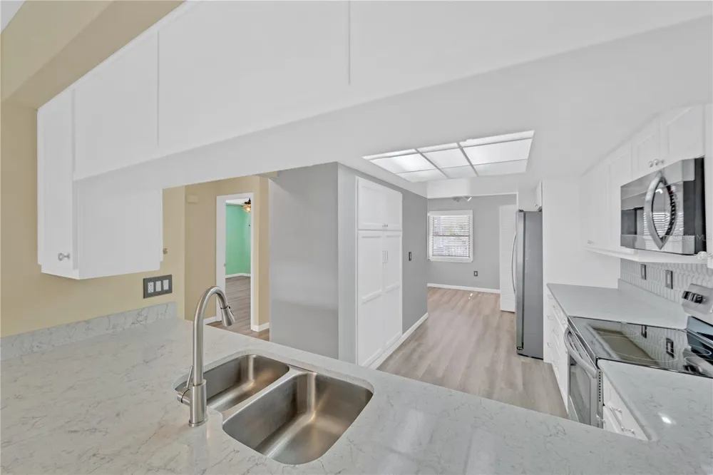 515 LEFFINGWELL AVENUE #116 Ellenton, FL 34222