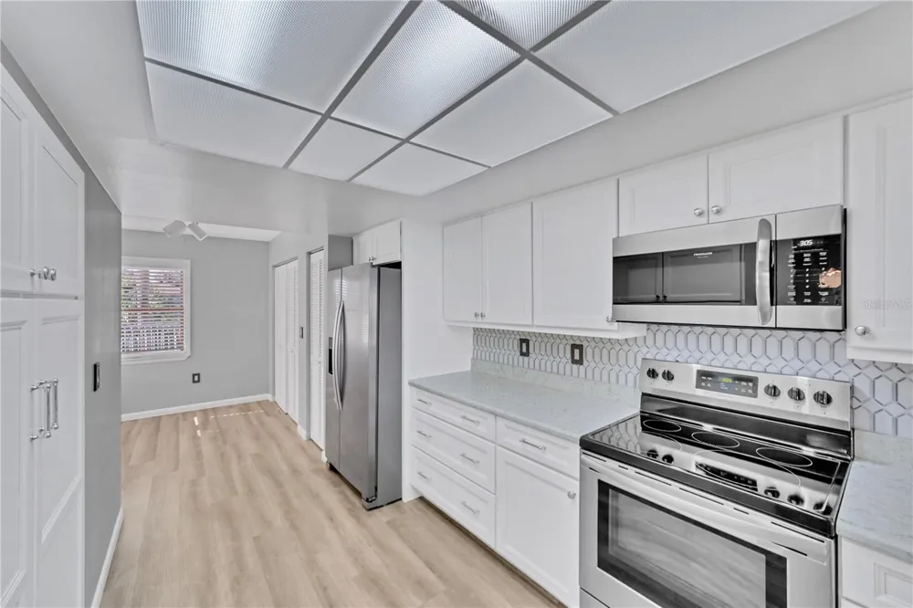 515 LEFFINGWELL AVENUE #116 Ellenton, FL 34222