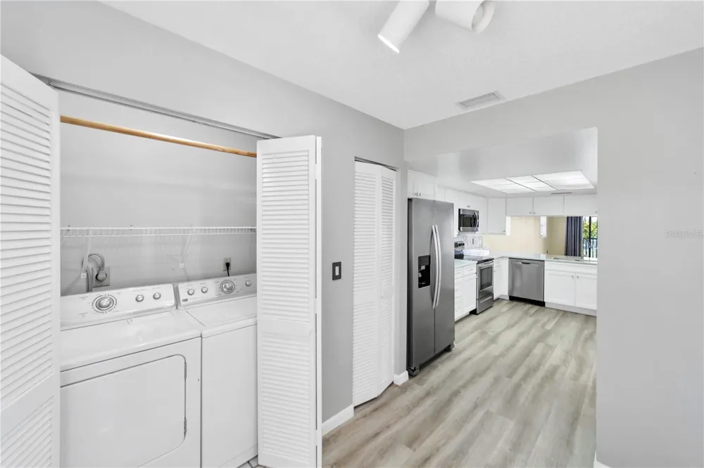 515 LEFFINGWELL AVENUE #116 Ellenton, FL 34222