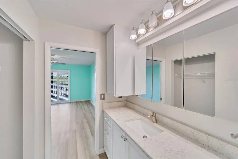 515 LEFFINGWELL AVENUE #116 Ellenton, FL 34222