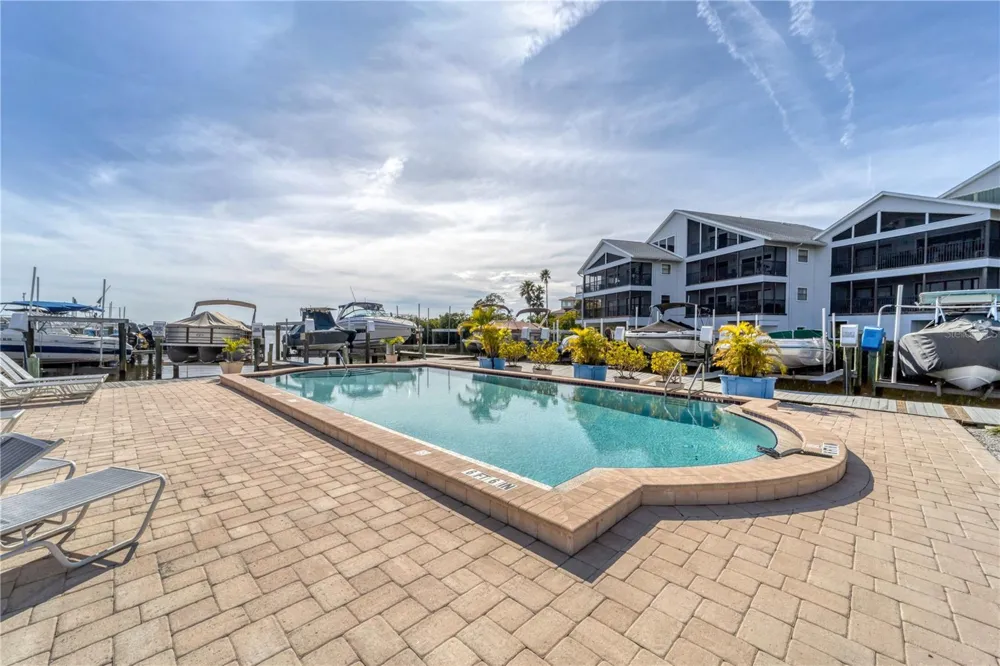 515 LEFFINGWELL AVENUE #116 Ellenton, FL 34222