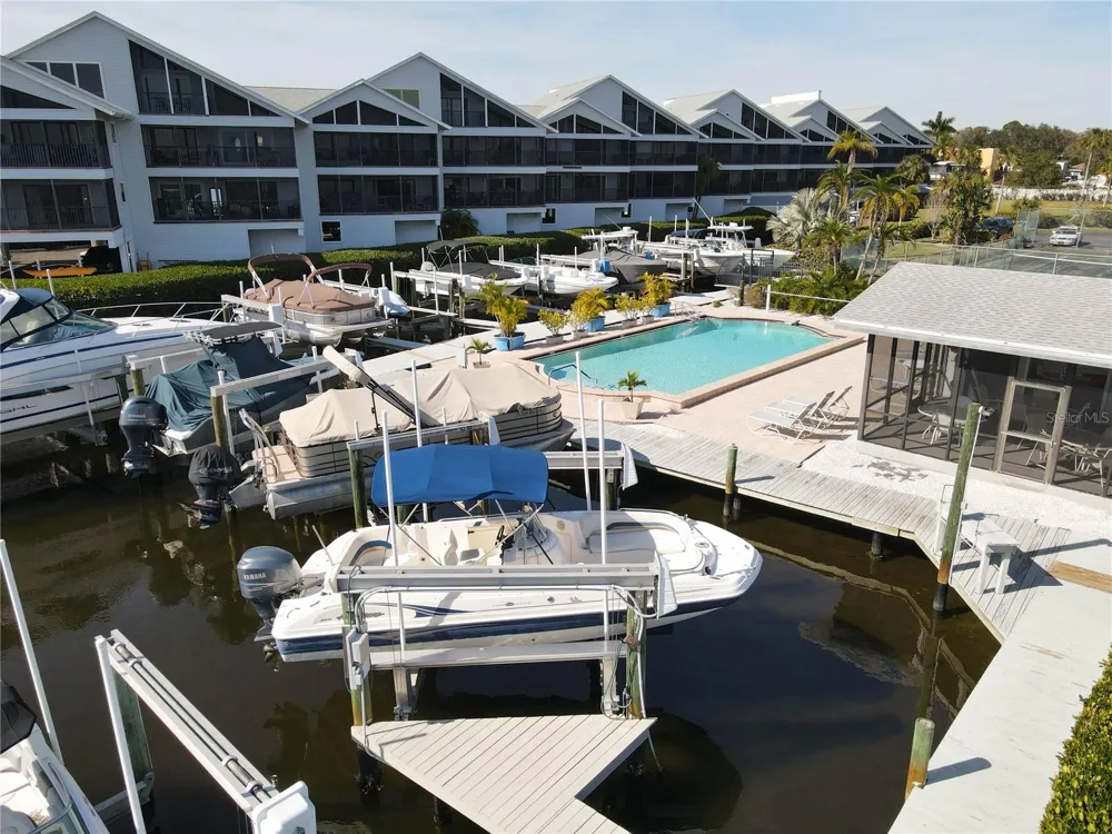 515 LEFFINGWELL AVENUE #116 Ellenton, FL 34222