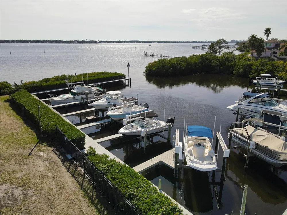 515 LEFFINGWELL AVENUE #116 Ellenton, FL 34222