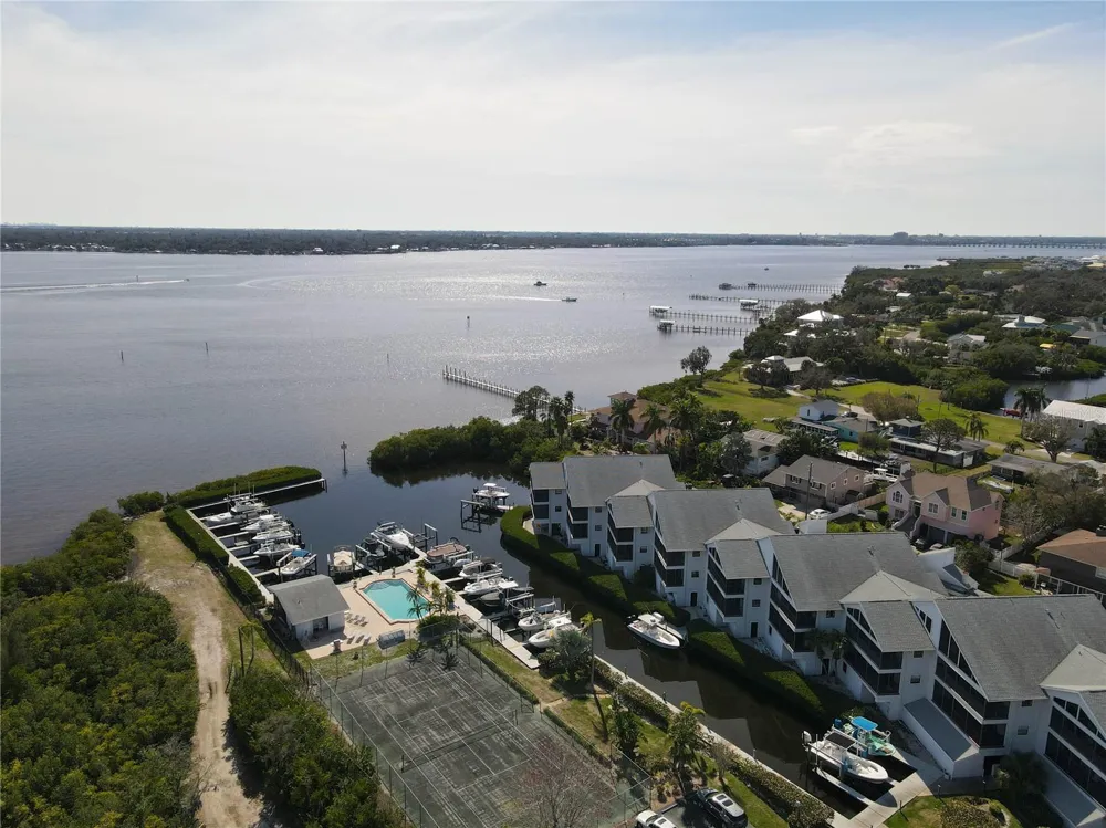 515 LEFFINGWELL AVENUE #116 Ellenton, FL 34222