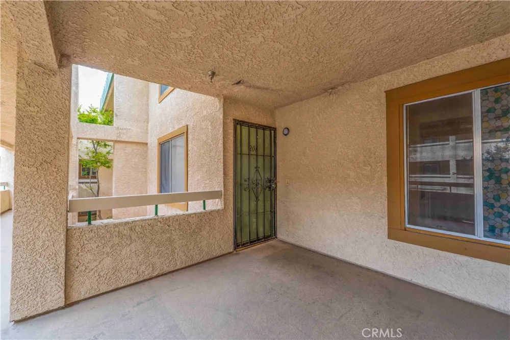 12121 Centralia Street Unit #206 Lakewood, CA 90715