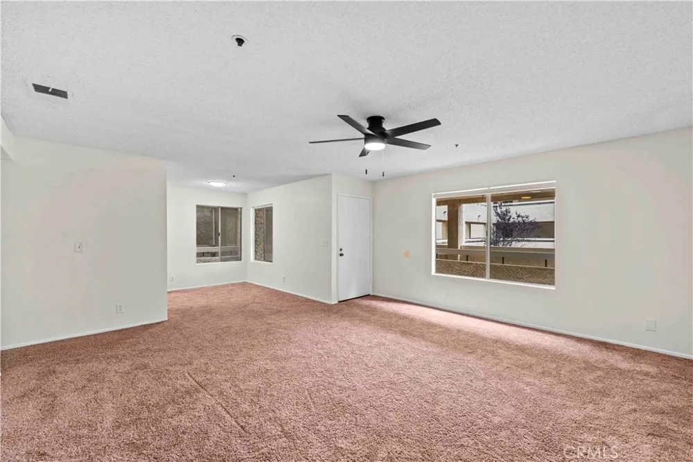 12121 Centralia Street Unit #206 Lakewood, CA 90715