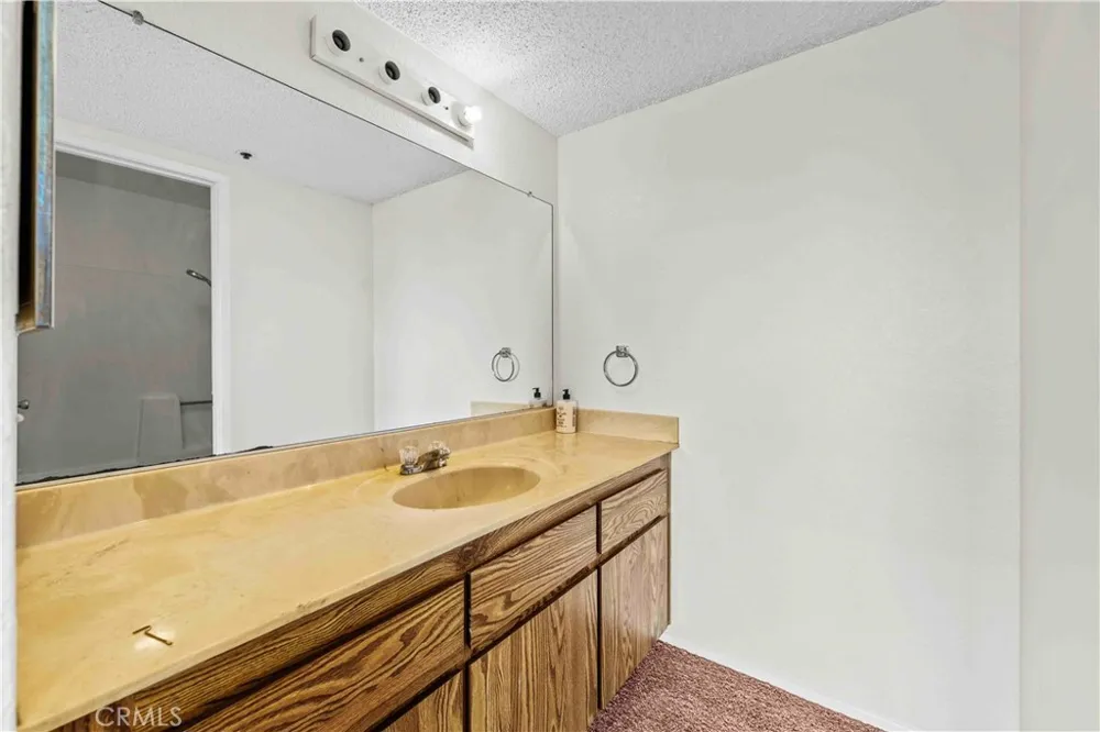 12121 Centralia Street Unit #206 Lakewood, CA 90715
