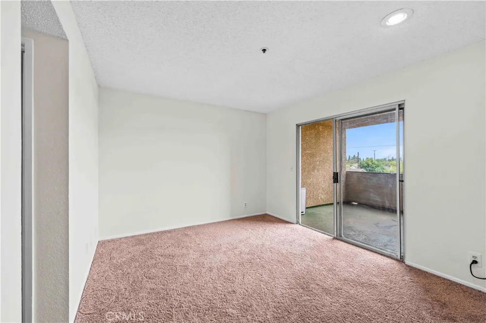 12121 Centralia Street Unit #206 Lakewood, CA 90715