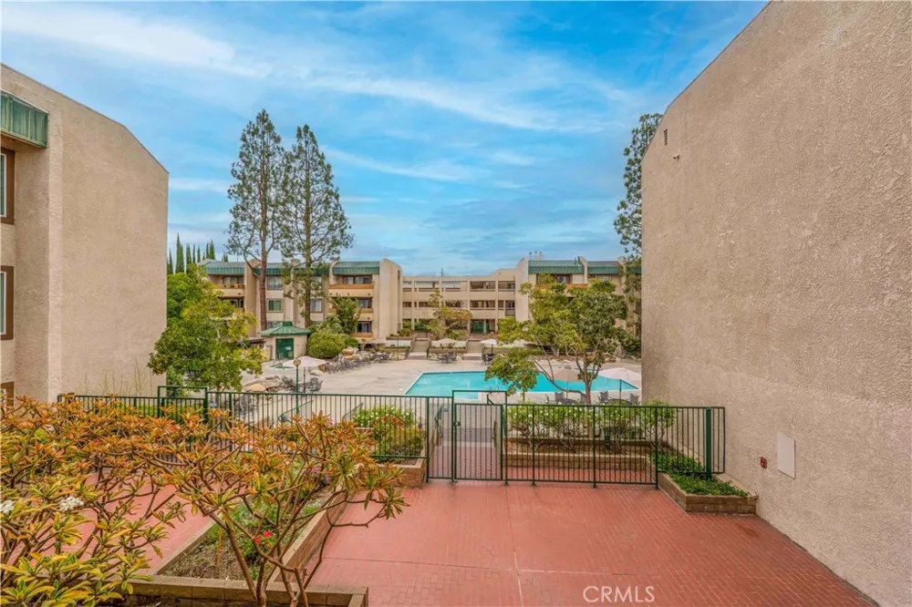 12121 Centralia Street Unit #206 Lakewood, CA 90715