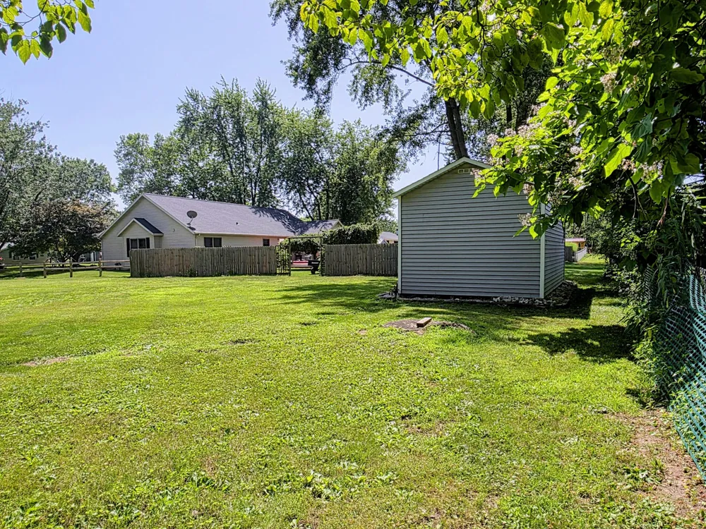 6421 Plainfield Avenue Kalamazoo, MI 49048