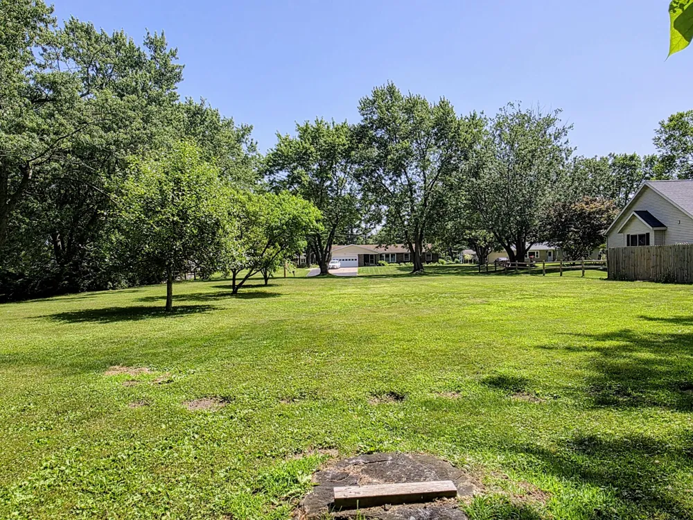 6421 Plainfield Avenue Kalamazoo, MI 49048