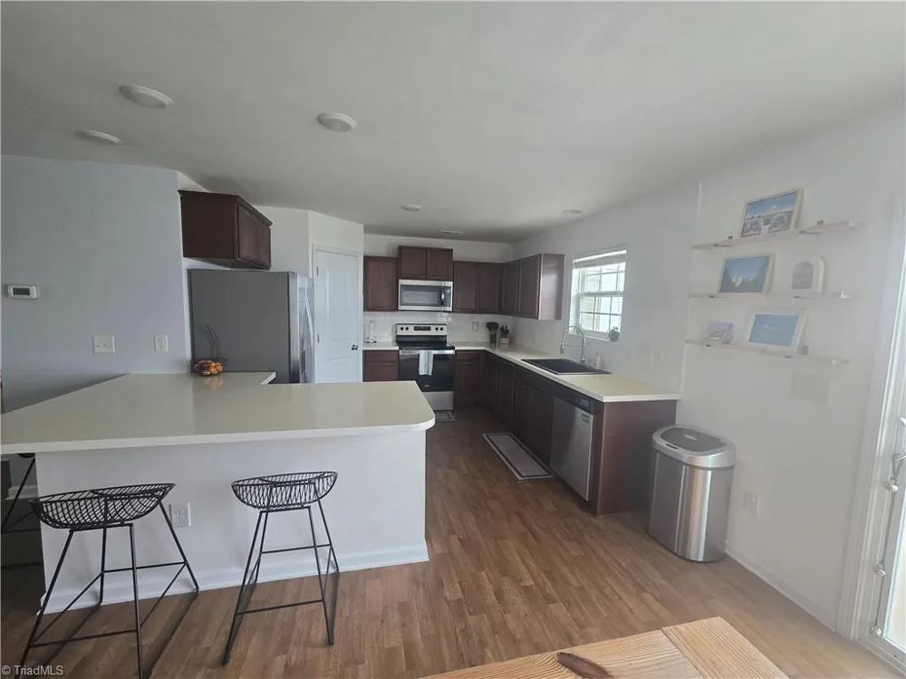 7369 Garett Park Drive Whitsett, NC 27377