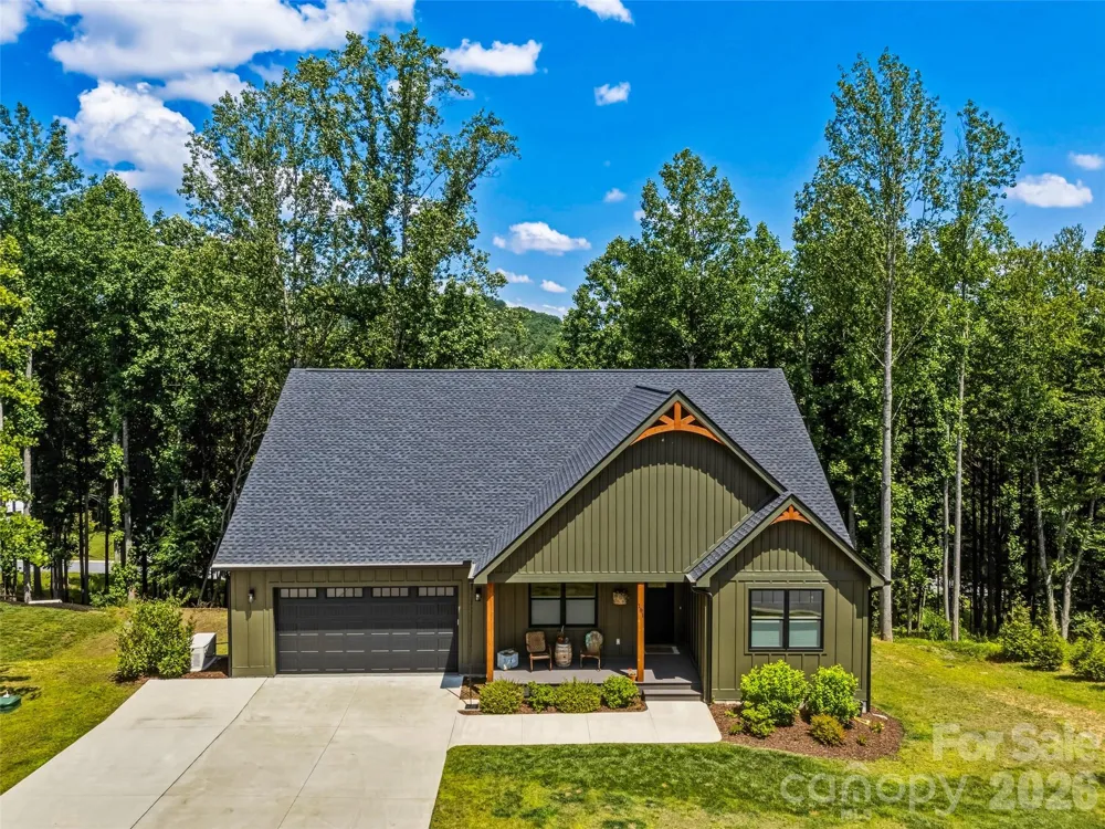 181 Byron Forest Drive Horse Shoe, NC 28742