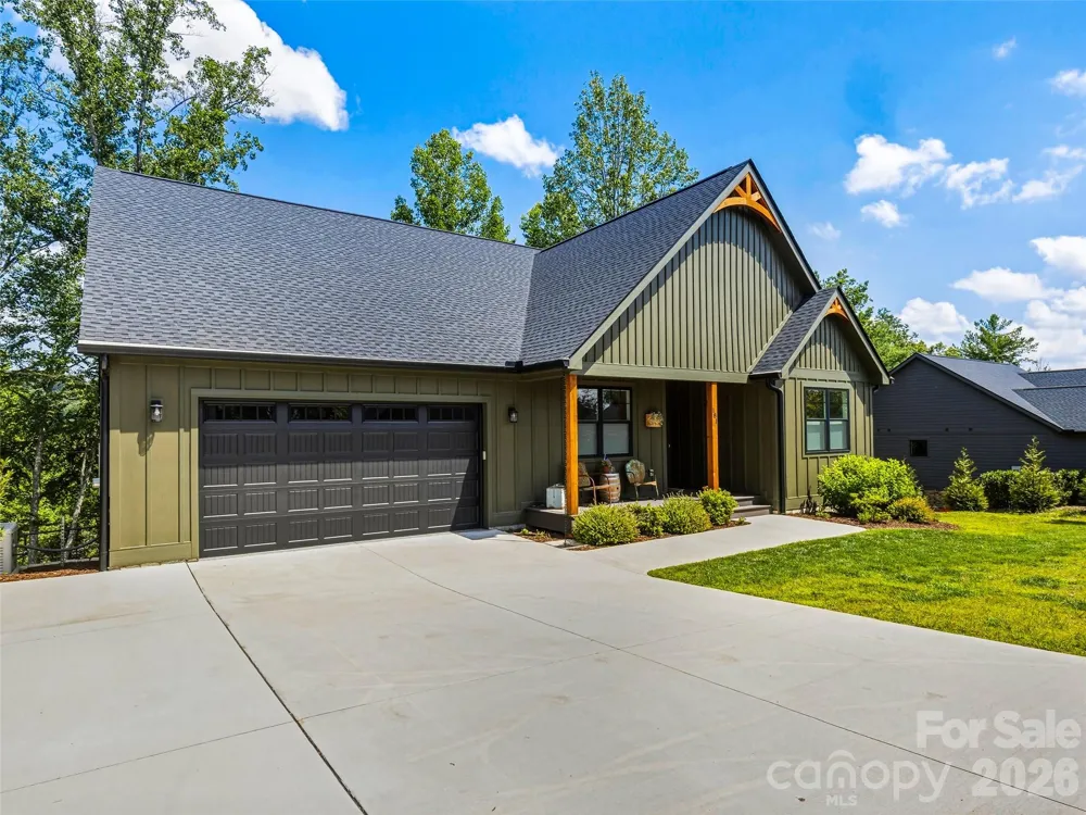 181 Byron Forest Drive Horse Shoe, NC 28742