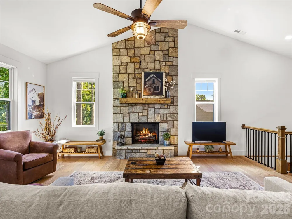 181 Byron Forest Drive Horse Shoe, NC 28742