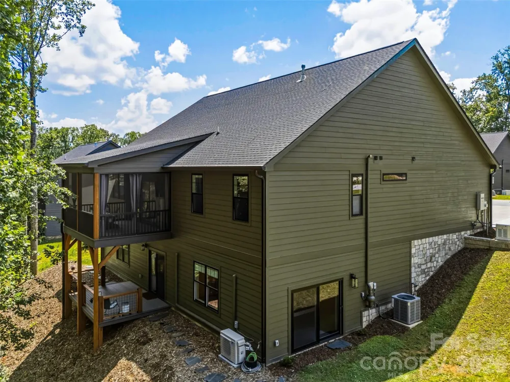 181 Byron Forest Drive Horse Shoe, NC 28742