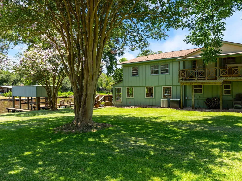 2007 Private Road 652 Sargent, TX 77414