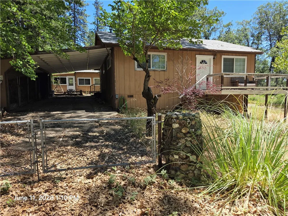 10498 Redwood Road Loch Lomond, CA 95426