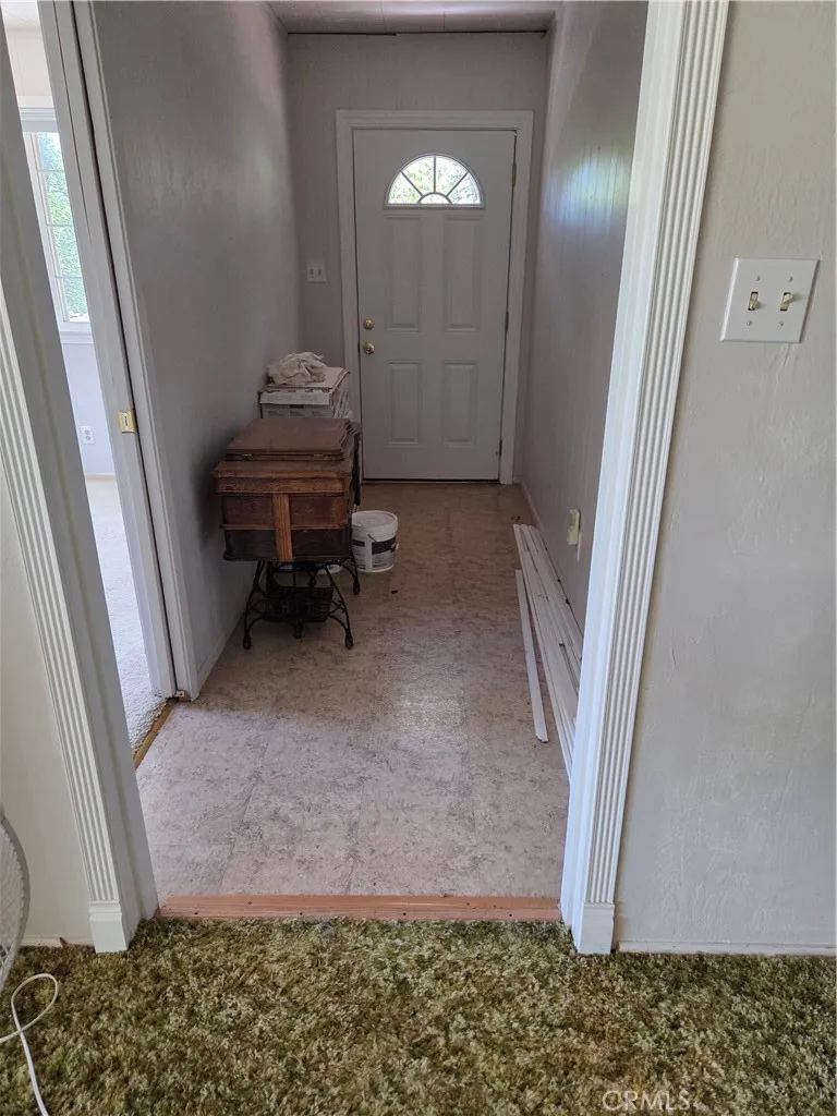 10498 Redwood Road Loch Lomond, CA 95426