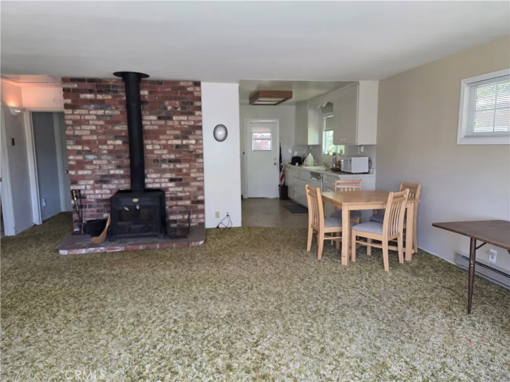 10498 Redwood Road Loch Lomond, CA 95426