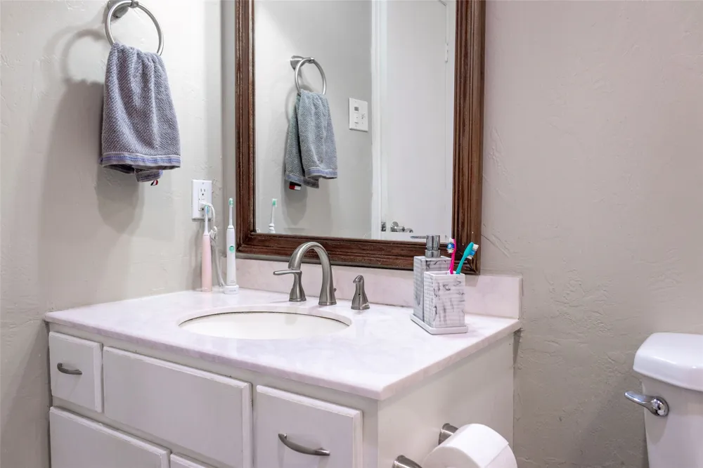 315 Dow Ross Boulevard Duncanville, TX 75116