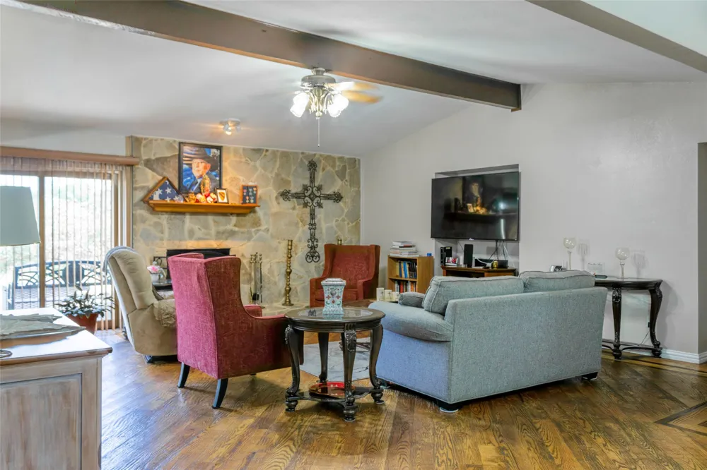 315 Dow Ross Boulevard Duncanville, TX 75116