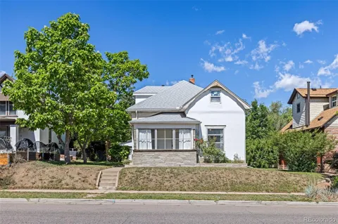 4561 Lowell Boulevard