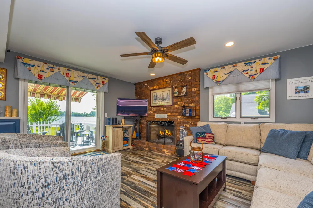 5791 Beech Street Coloma, MI 49038