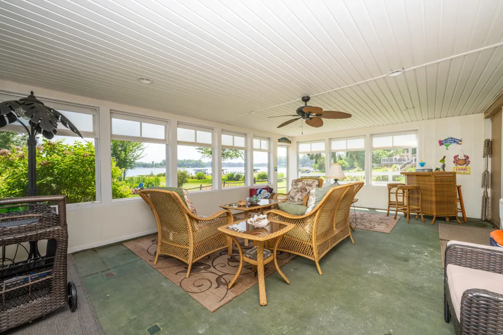 5791 Beech Street Coloma, MI 49038