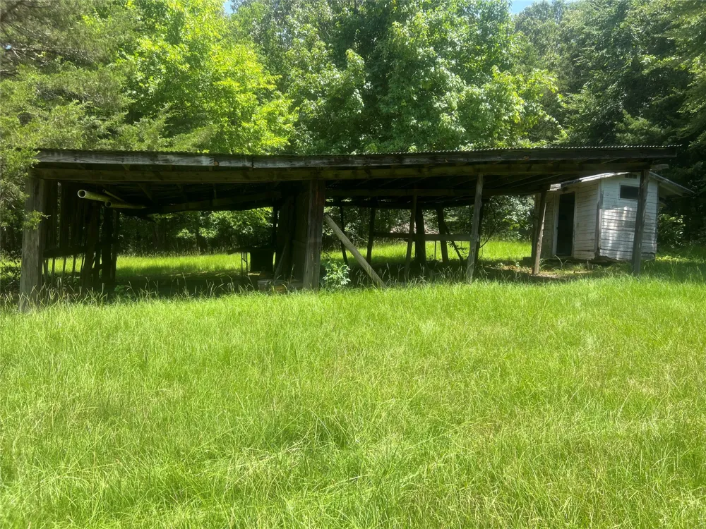 CR 44400 Powderly, TX 75473
