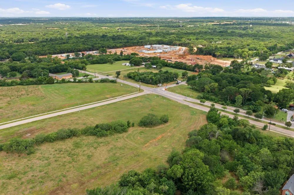 1340 W Broad Street Mansfield, TX 76063