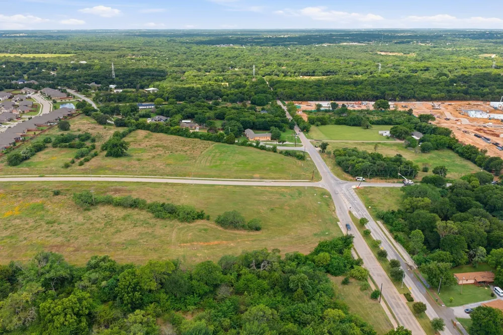 1340 W Broad Street Mansfield, TX 76063