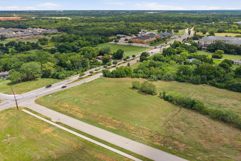 1340 W Broad Street Mansfield, TX 76063