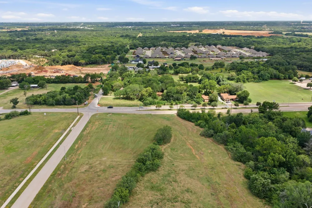 1340 W Broad Street Mansfield, TX 76063