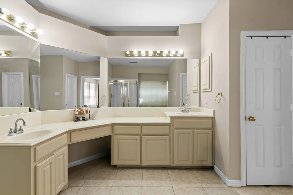 2012 Stevenson Lane Flower Mound, TX 75028