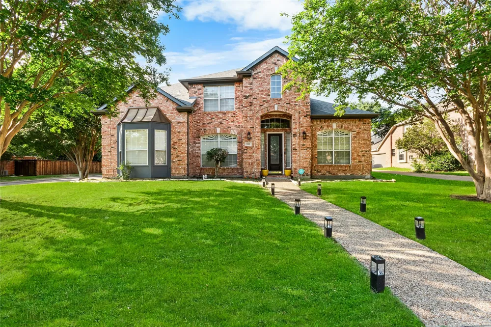 2012 Stevenson Lane Flower Mound, TX 75028