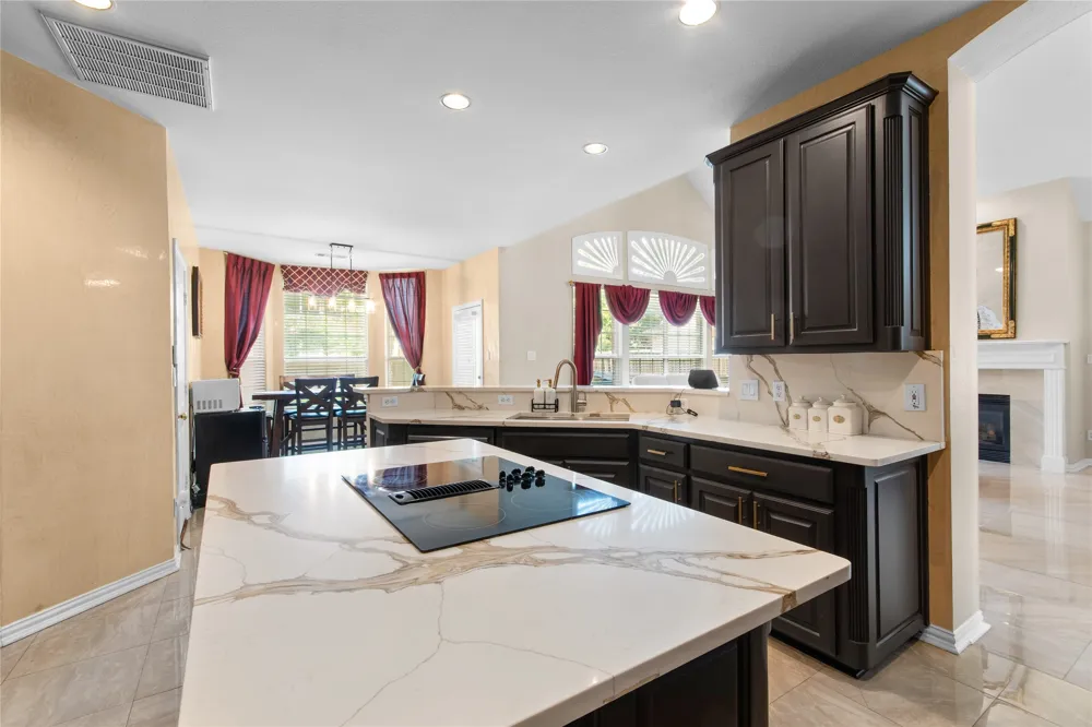 2012 Stevenson Lane Flower Mound, TX 75028