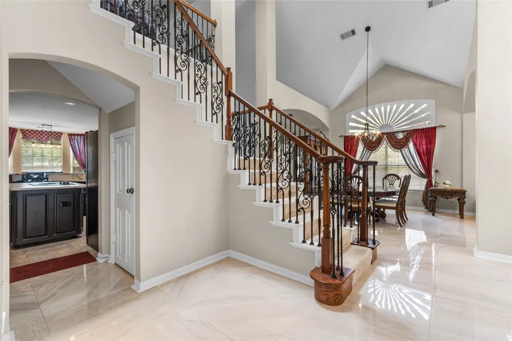 2012 Stevenson Lane Flower Mound, TX 75028