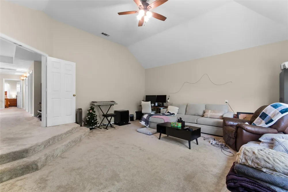 2012 Stevenson Lane Flower Mound, TX 75028