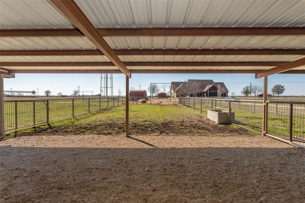 510 County Road 247 Valley View, TX 76272