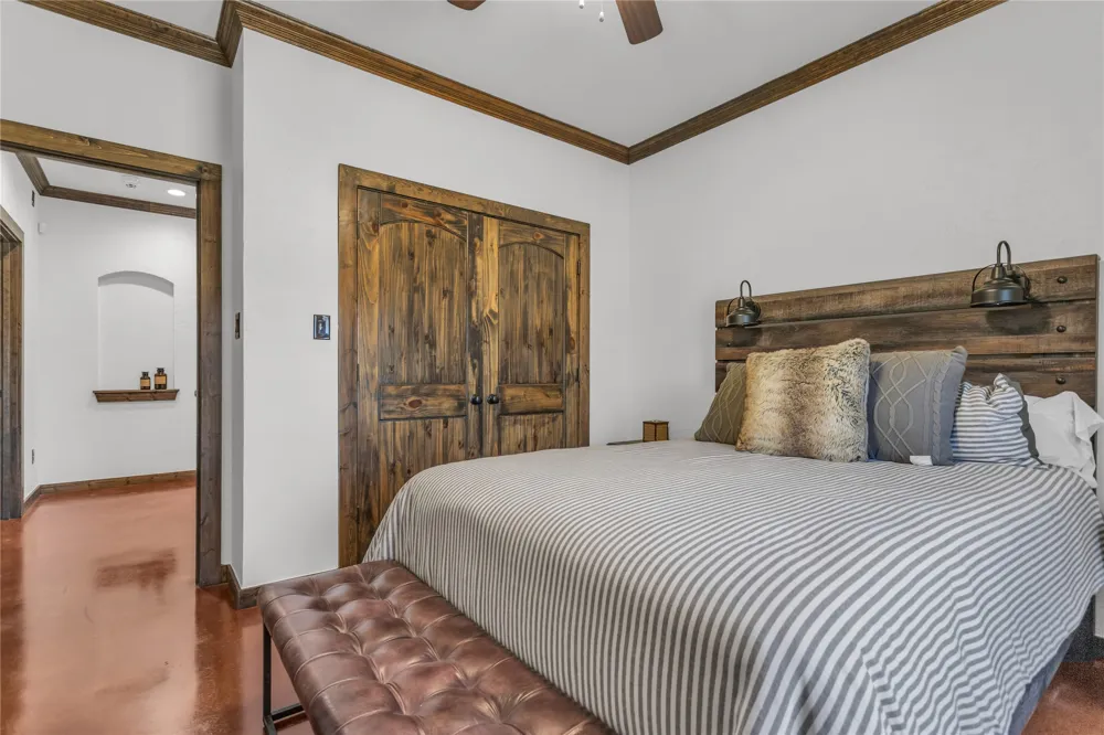 510 County Road 247 Valley View, TX 76272