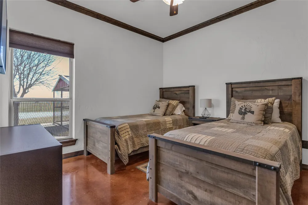 510 County Road 247 Valley View, TX 76272